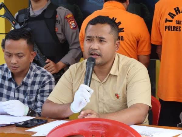 d29ad31b-b140-4076-b046-fa46d5124bb8