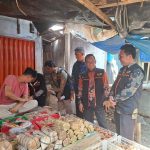 GREBEK PASAR SE2026 DI BARADATU, DISPERINDAG DAN BPS WAY KANAN PERKUAT SINERGI DATA EKONOMI